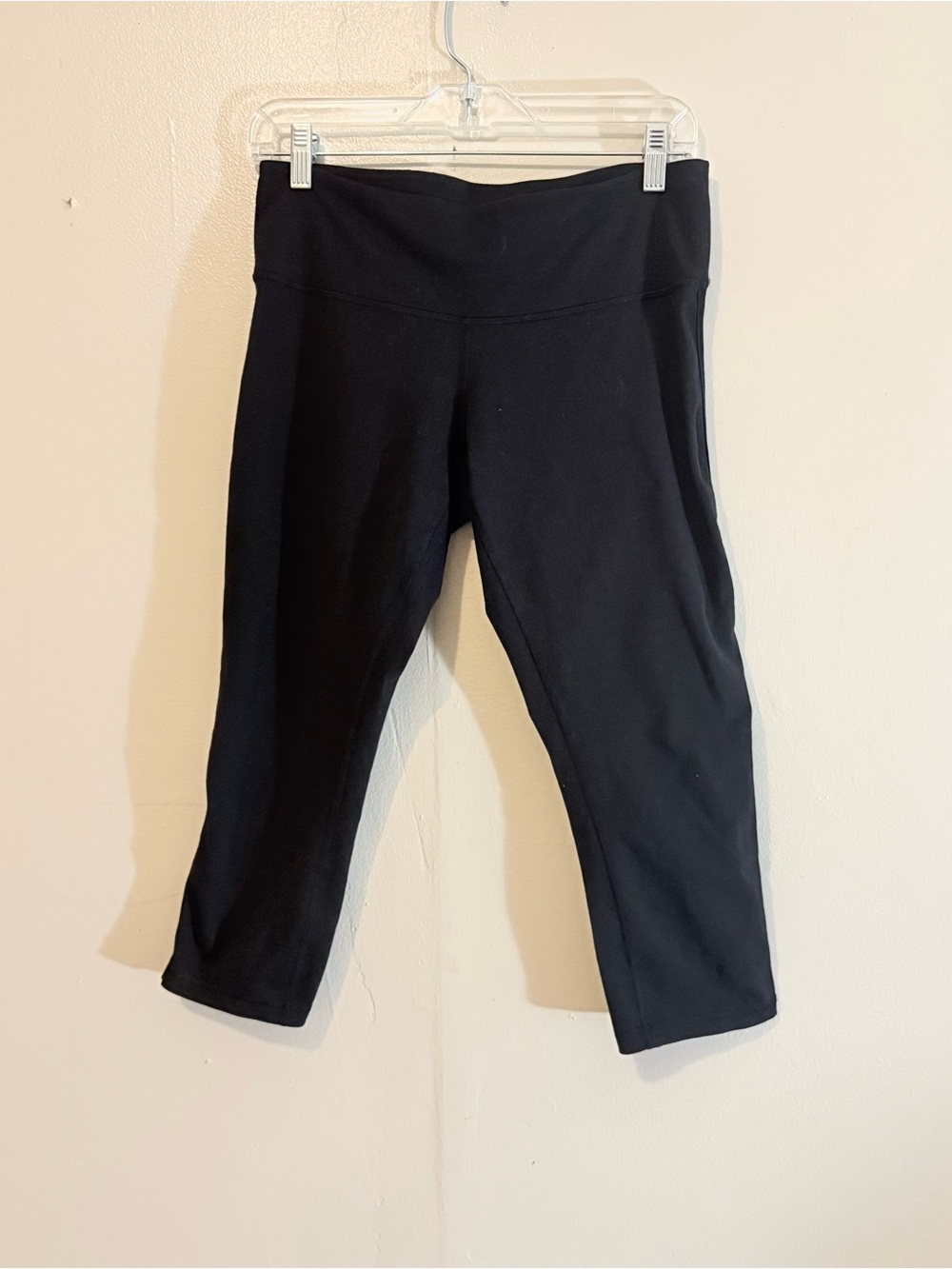lululemon athletica Black Capri Leggings